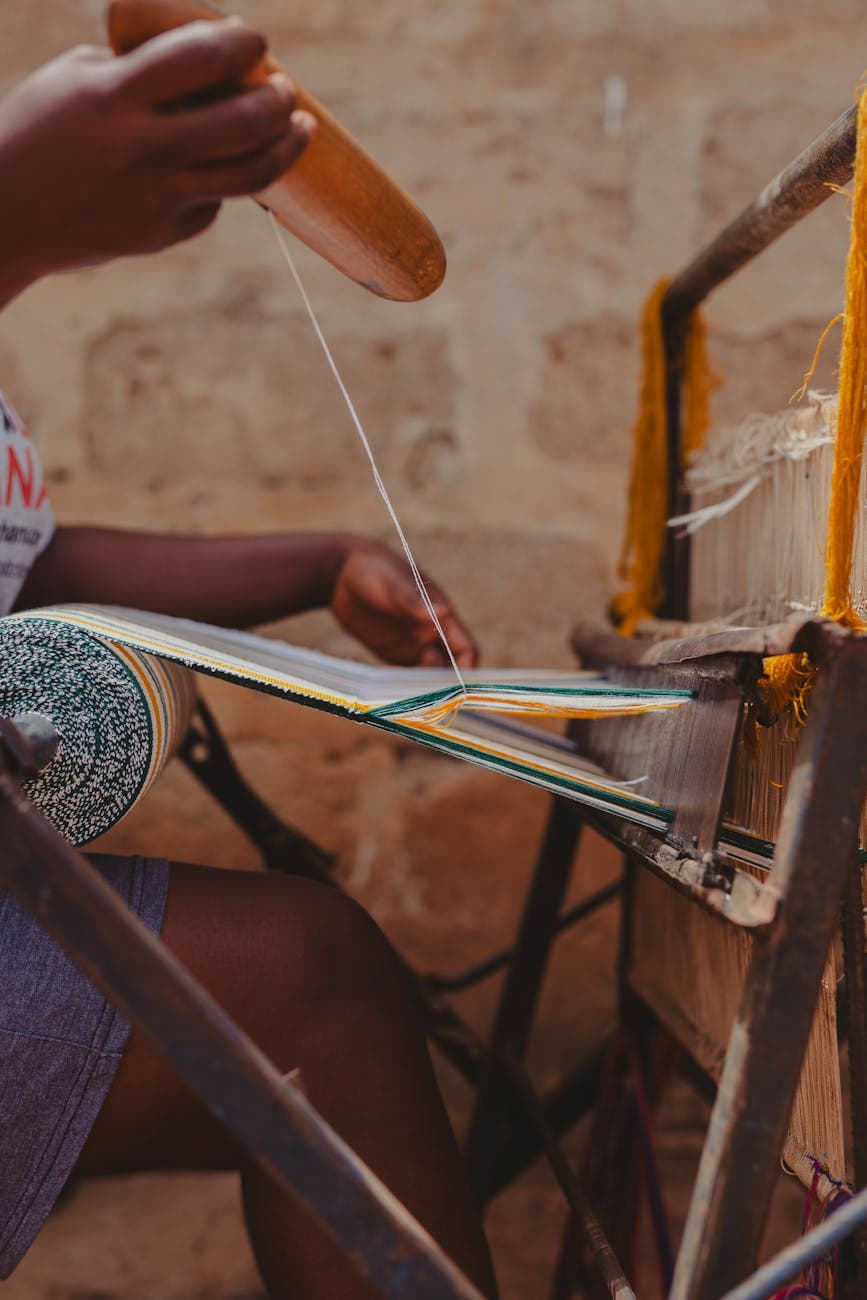 On the geometry of adire cloth